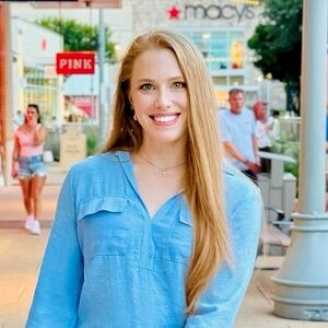 Meet your Posher, DeLayne